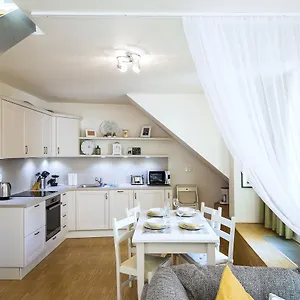 Daire Modern Charvatova, Prag